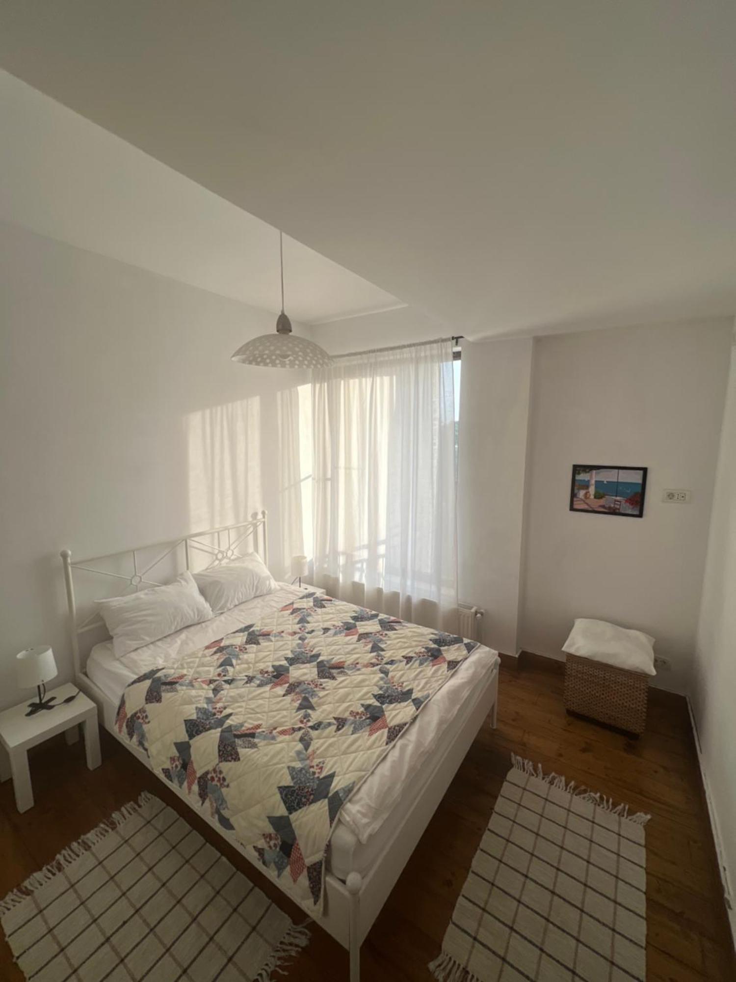 Lovely Apartment In Villa In Bucureşti Exterior foto